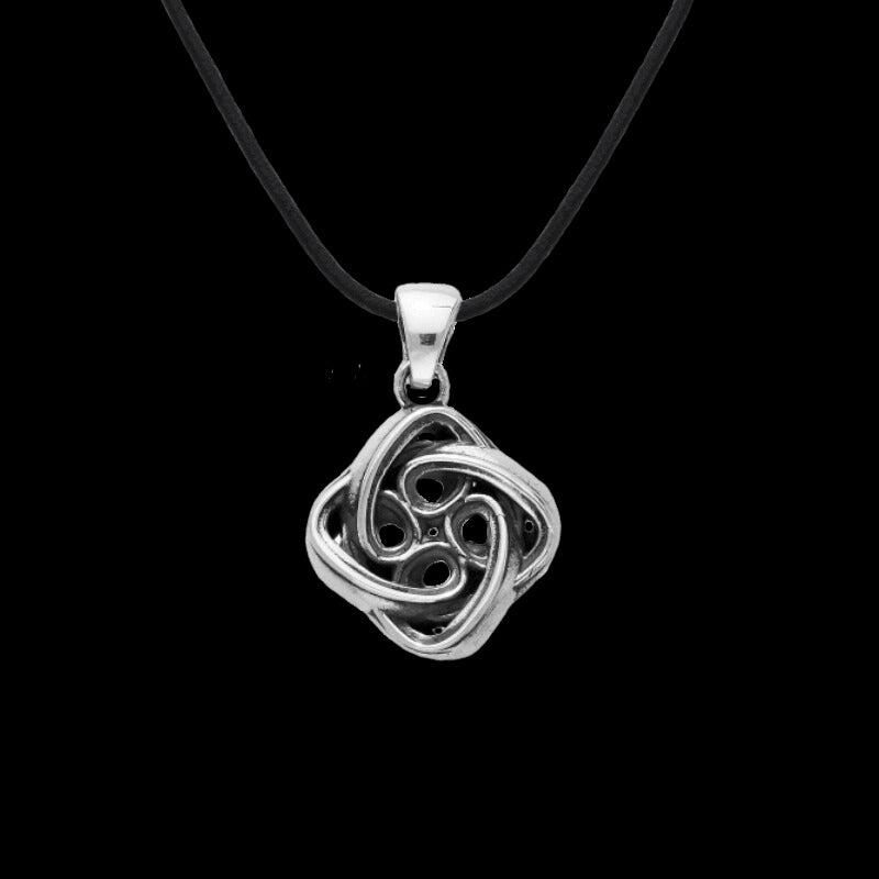 Sterling silver celtic knot pendant deals