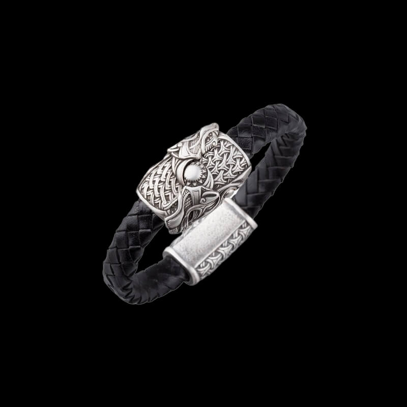 https://www.vkngjewelry.com/cdn/shop/files/wolf-hook-bracelet-vikings-jewelry-wolf-bracelet-mens-wolf-bracelet-vkngjewelry-51305733325128.jpg?v=1703582507&width=1946